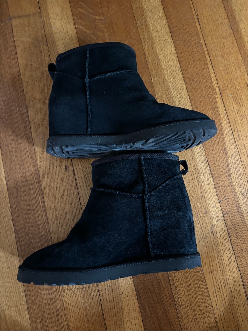 UGG Classic Femme Mini boots